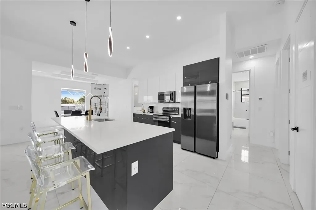 523 NW 16th Place Cape Coral FL 33993