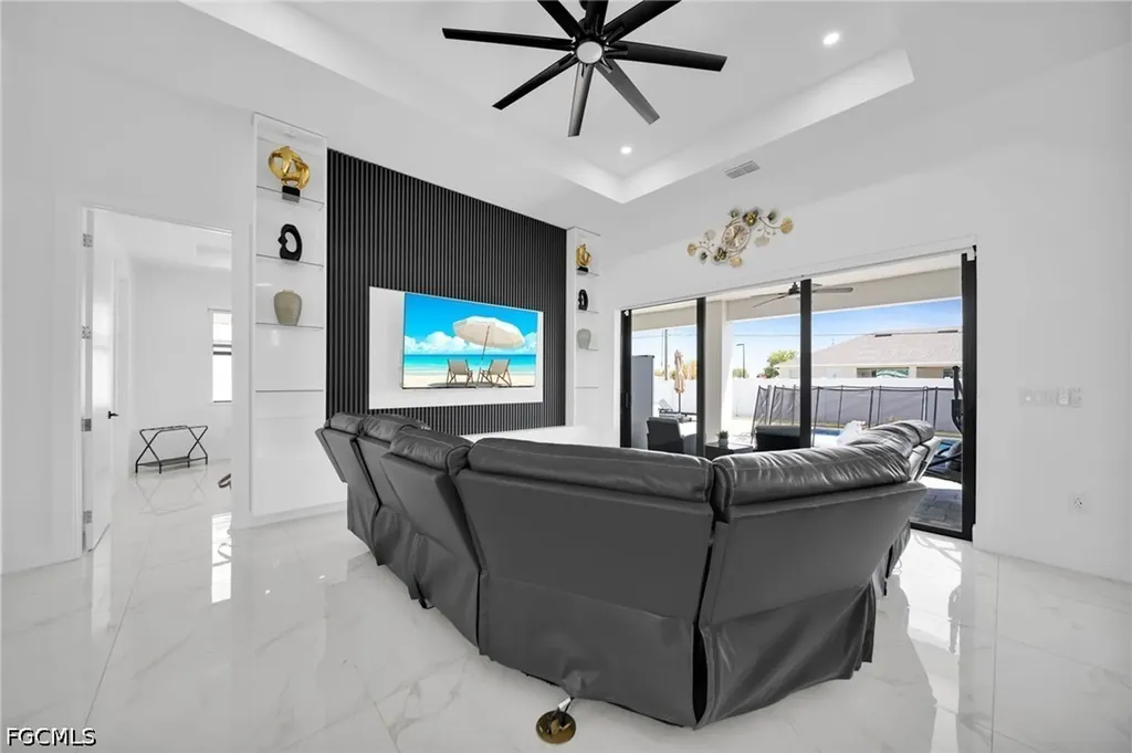 523 NW 16th Place Cape Coral FL 33993