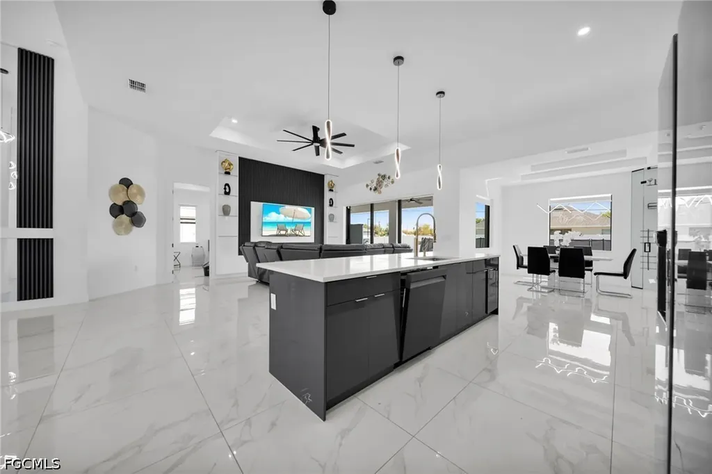523 NW 16th Place Cape Coral FL 33993