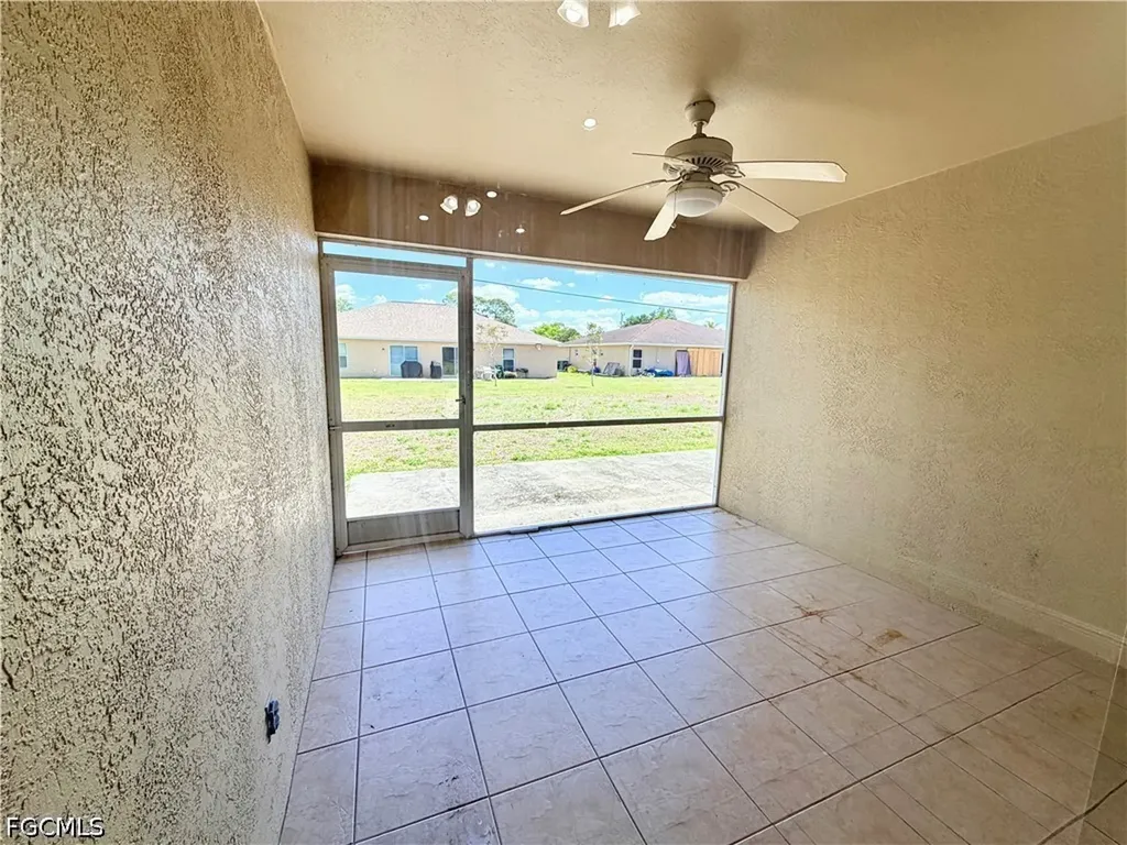 527 NE 24th Place Cape Coral FL 33909
