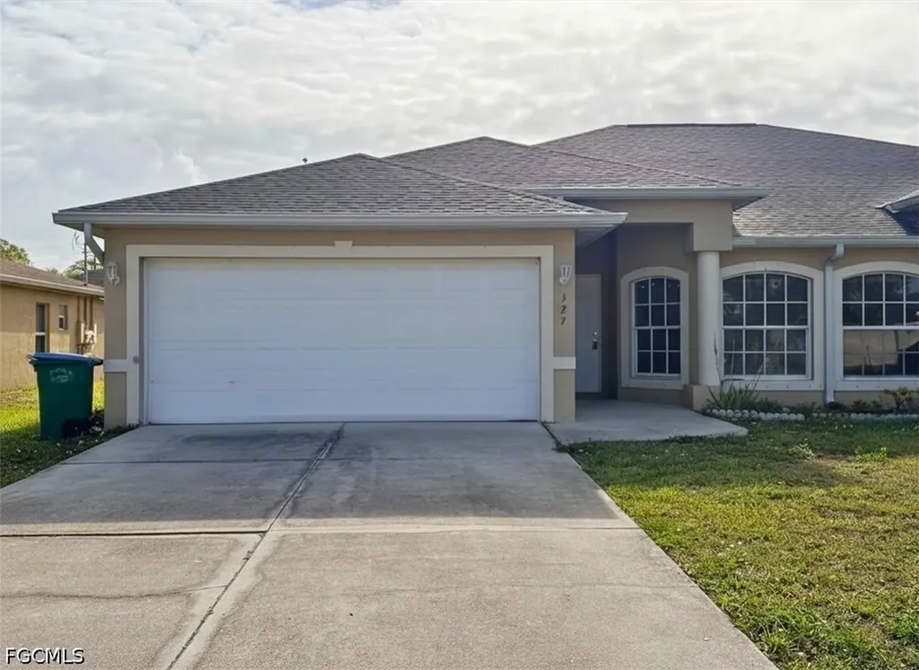 527 NE 24th Place Cape Coral FL 33909