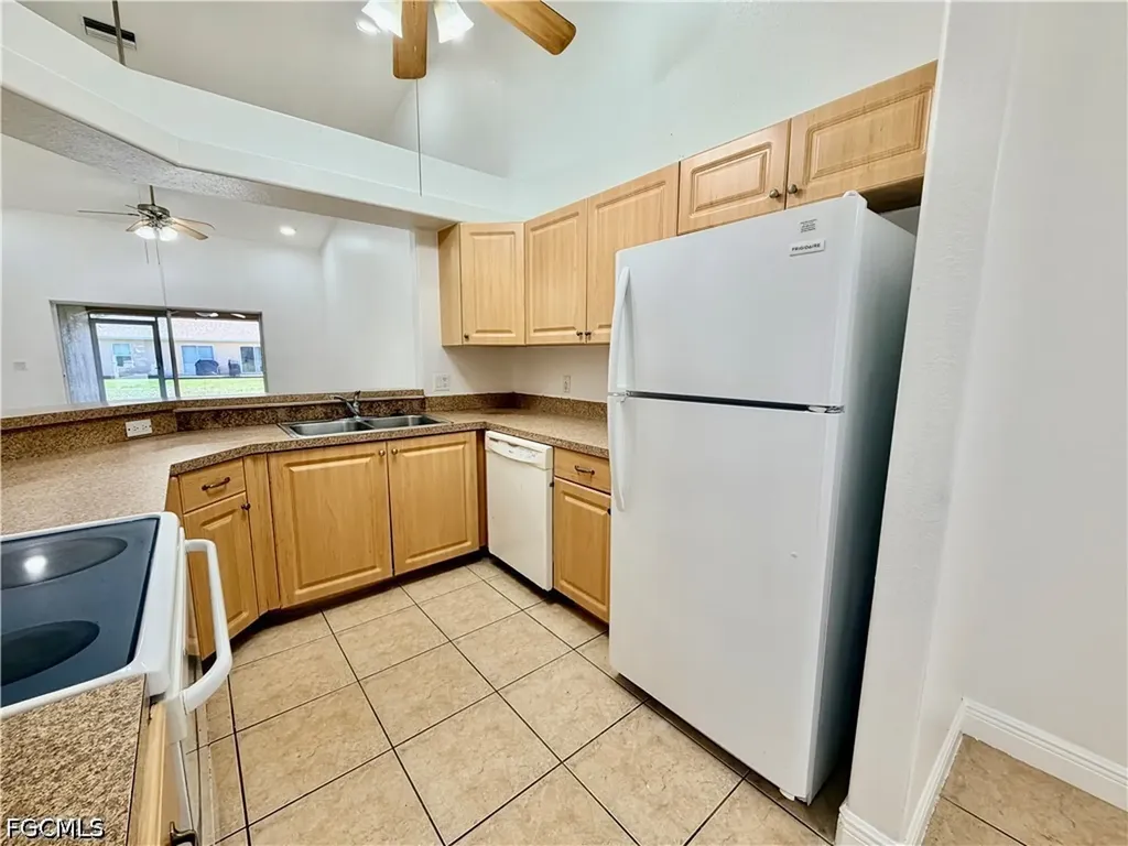 527 NE 24th Place Cape Coral FL 33909