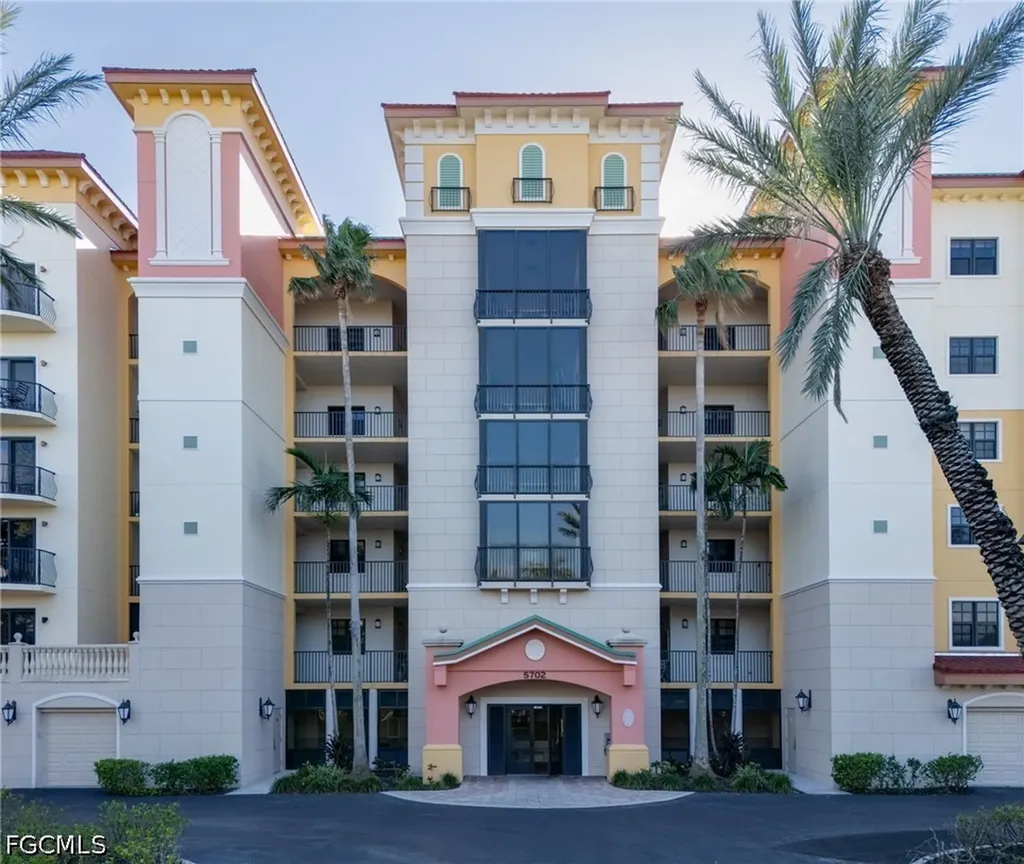 5702 Cape Harbour Drive Cape Coral FL 33914