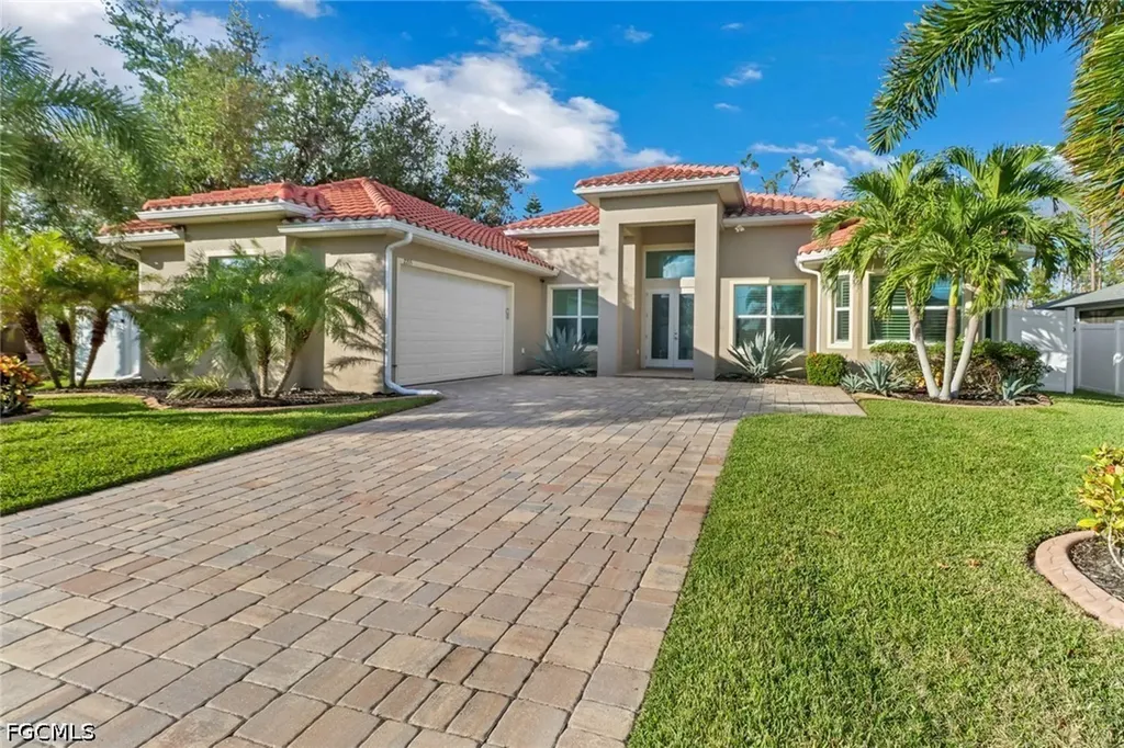 2215 SW 38th Terrace Cape Coral FL 33914