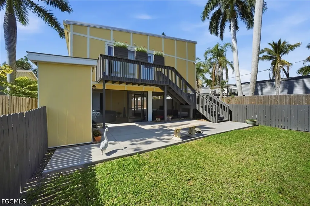 16857 Windcrest Drive Fort Myers FL 33908
