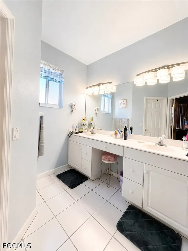 7928 Summer Lake Court Fort Myers FL 33907