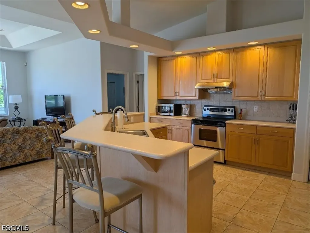 161 SE 17th Street Cape Coral FL 33990
