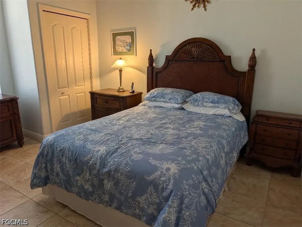 161 SE 17th Street Cape Coral FL 33990