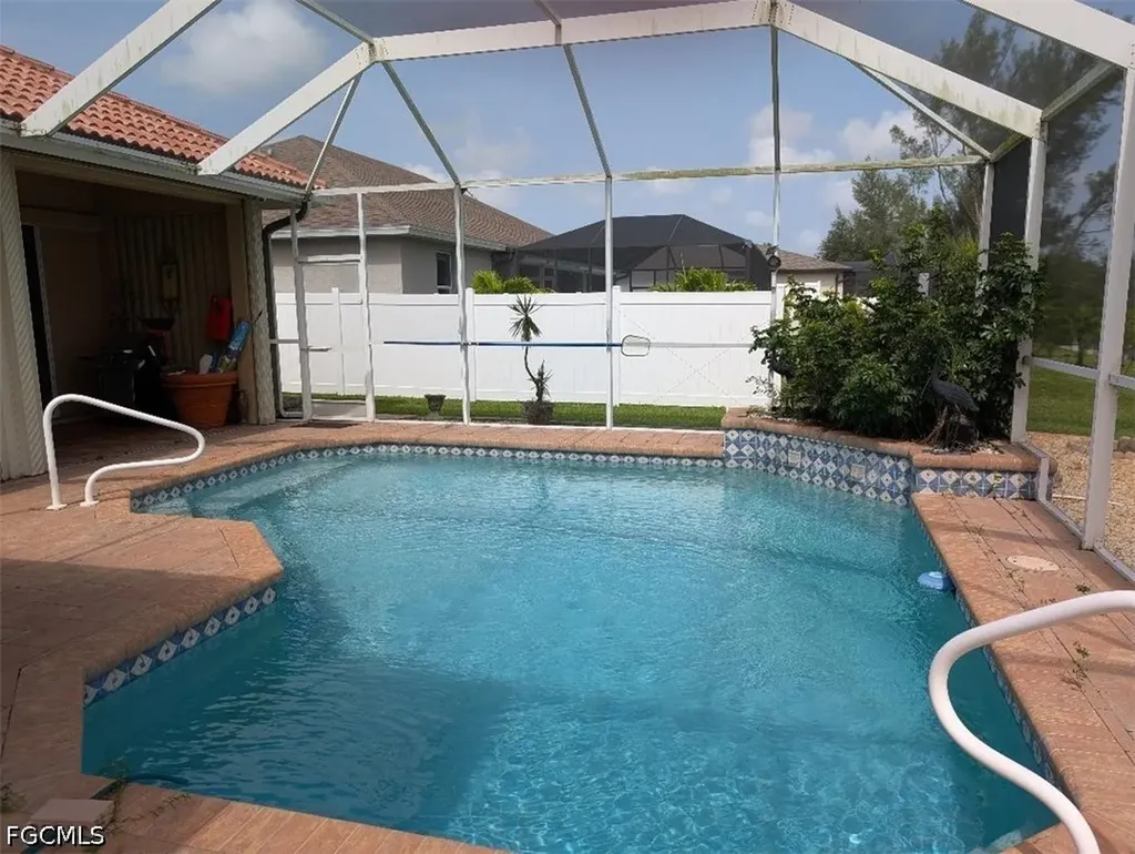 161 SE 17th Street Cape Coral FL 33990