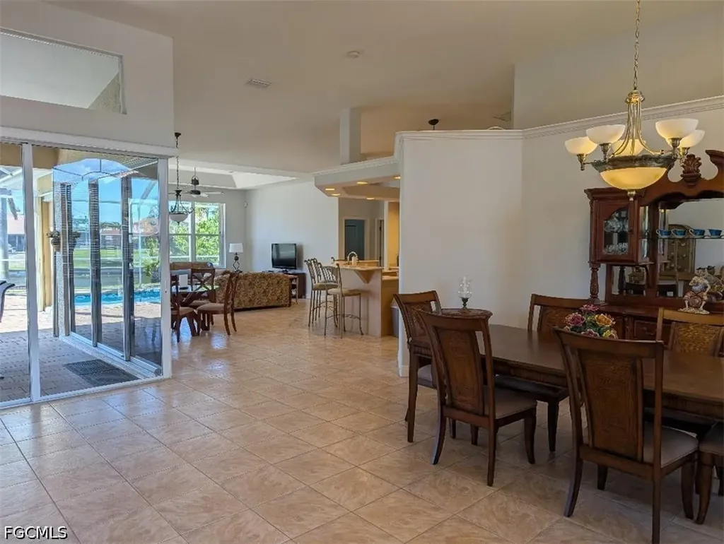 161 SE 17th Street Cape Coral FL 33990