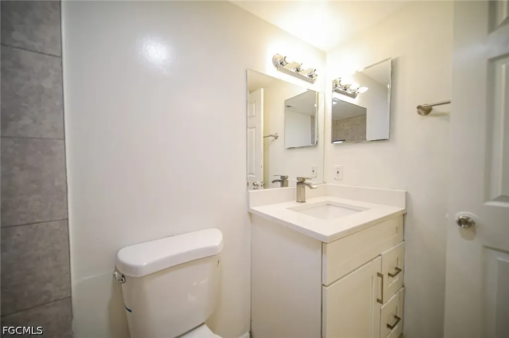 2201 E 5th Street Lehigh Acres FL 33936