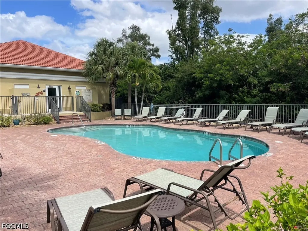 10031 Lake Cove Drive Fort Myers FL 33908