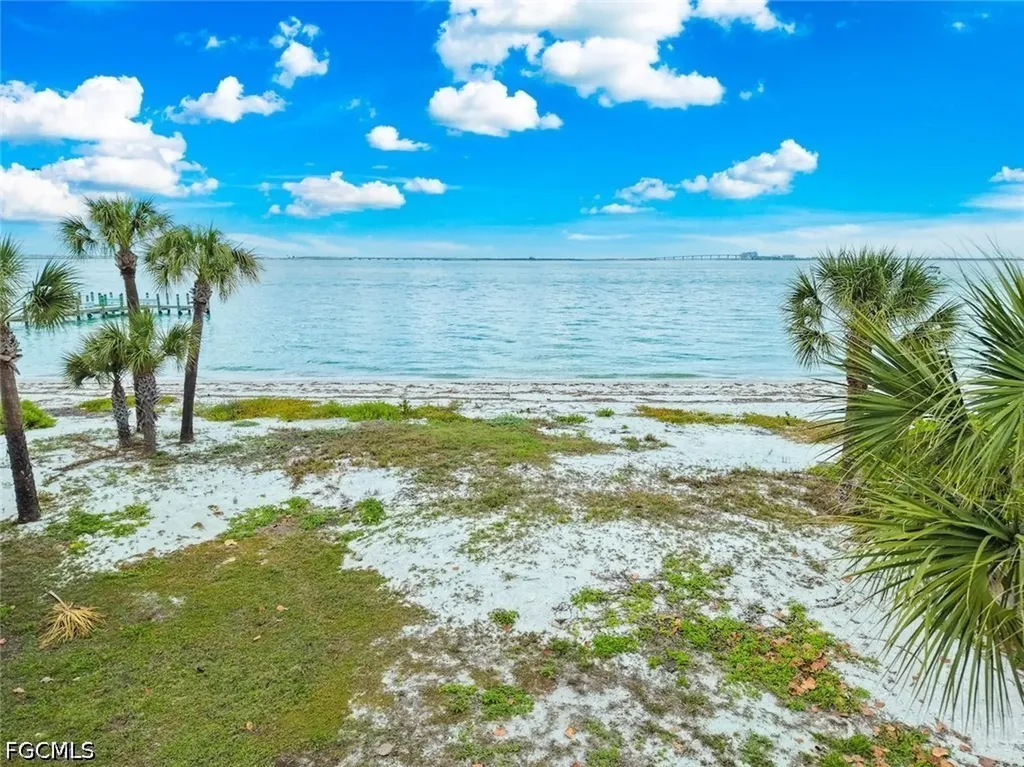 279 Ferry Landing Drive Sanibel FL 33957