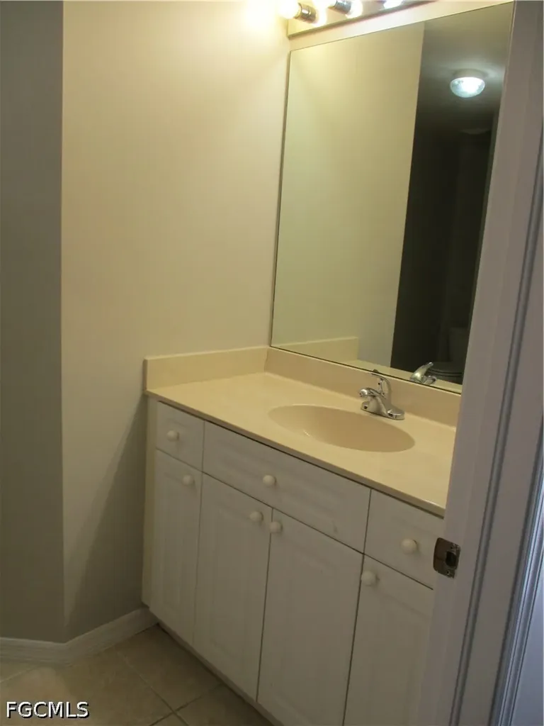 4330 SW 7th Place Cape Coral FL 33914