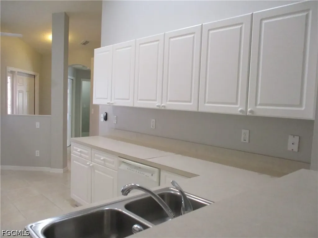 4330 SW 7th Place Cape Coral FL 33914