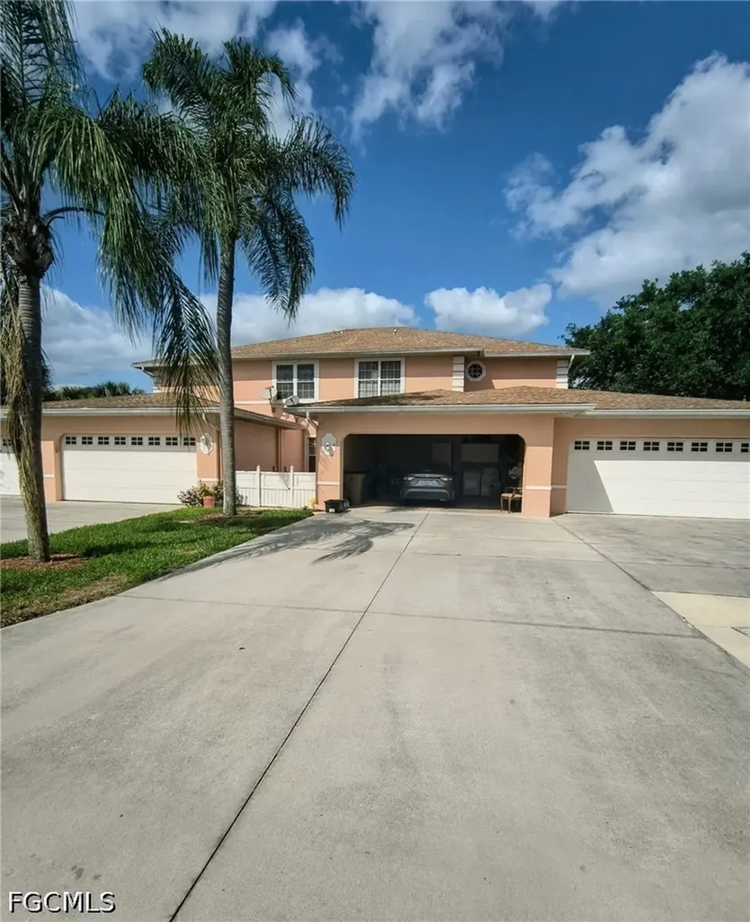 20025 Lake Vista Circle Lehigh Acres FL 33936