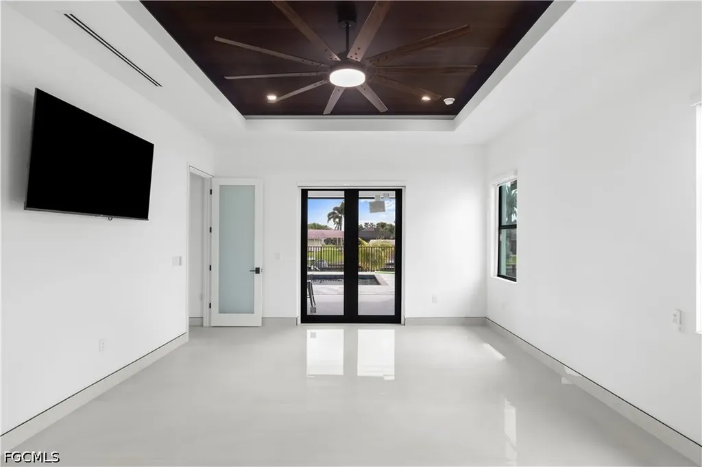 4211 SE 1st Avenue Cape Coral FL 33904