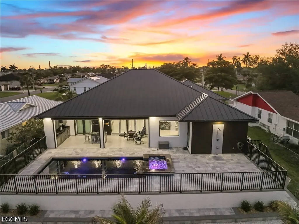 4211 SE 1st Avenue Cape Coral FL 33904