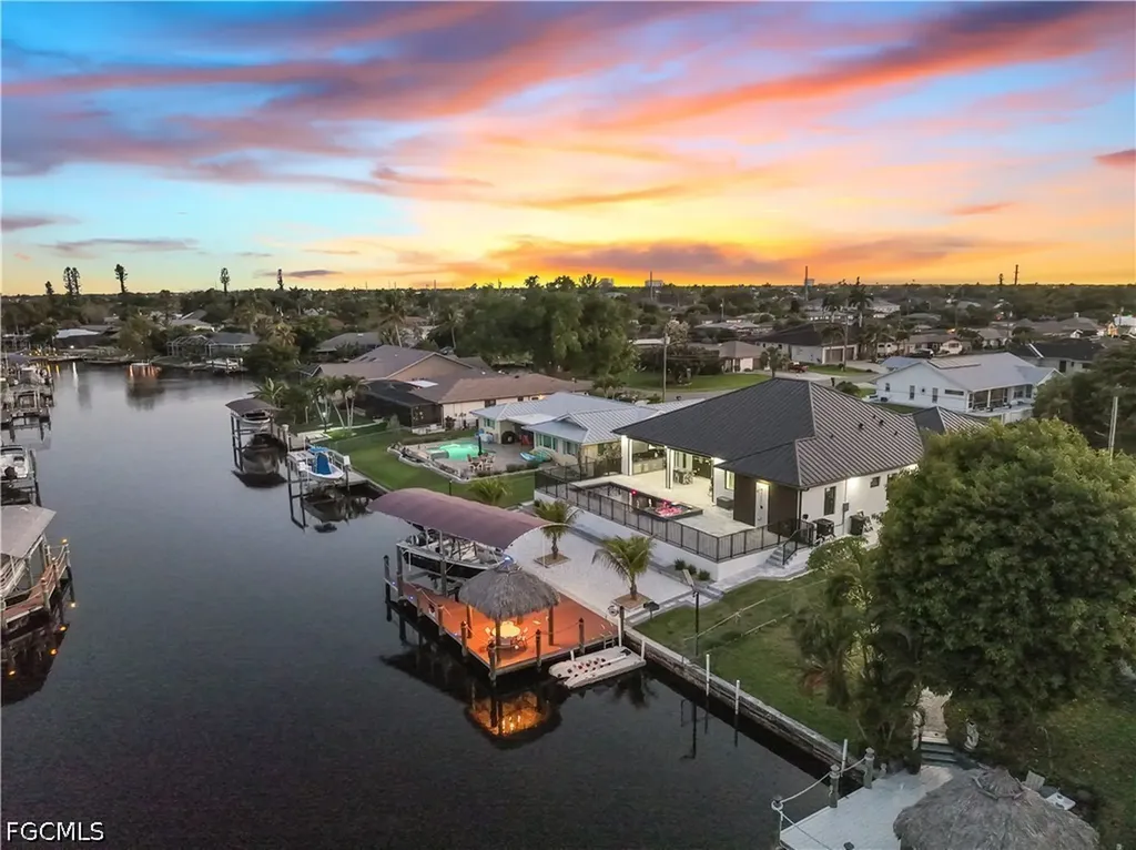 4211 SE 1st Avenue Cape Coral FL 33904