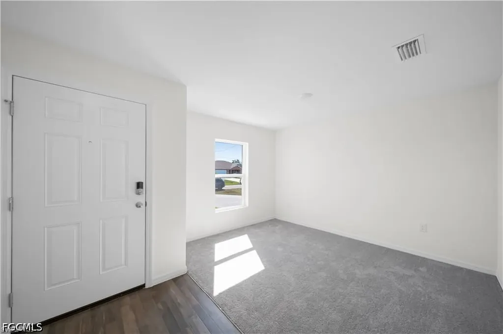 2912 NW 5th Place Cape Coral FL 33993
