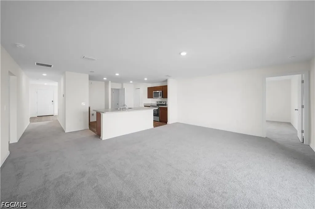 2912 NW 5th Place Cape Coral FL 33993