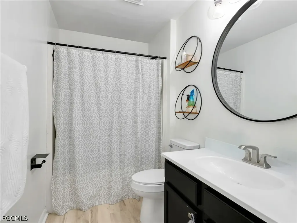 1903 NE 33rd Street Cape Coral FL 33909