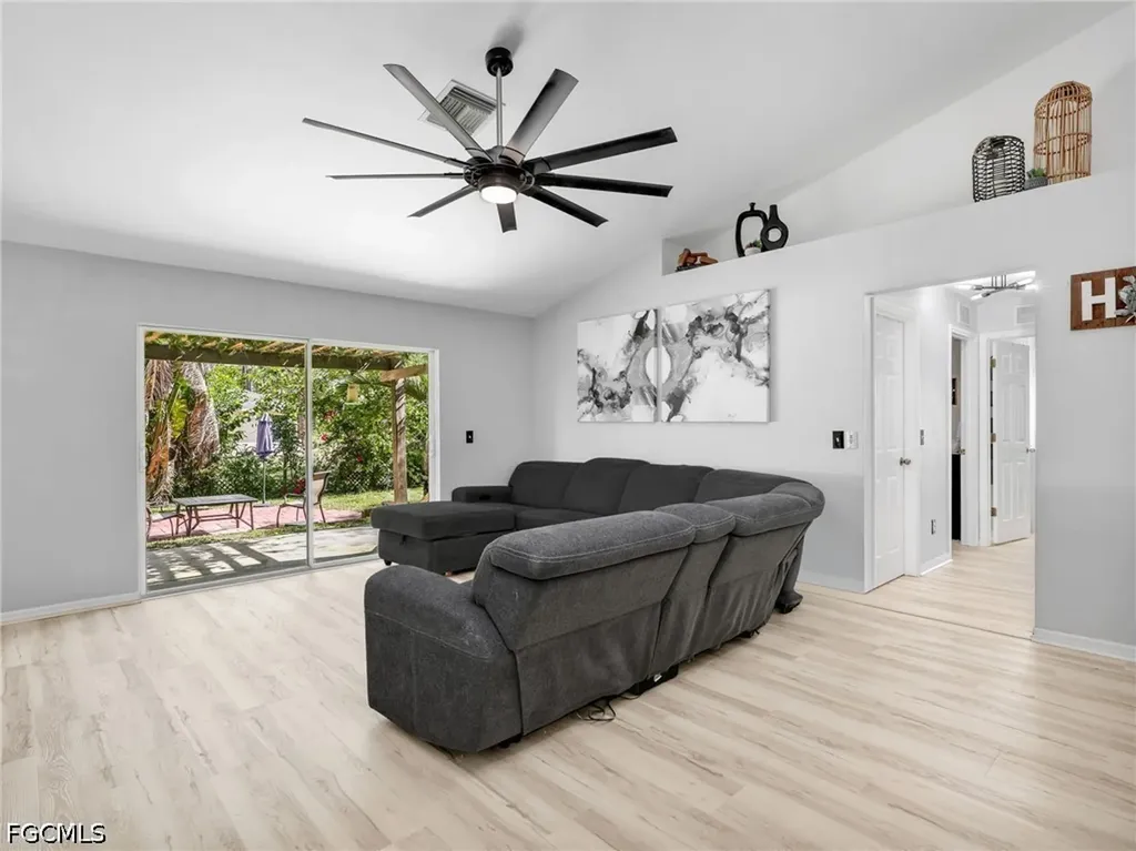 1903 NE 33rd Street Cape Coral FL 33909