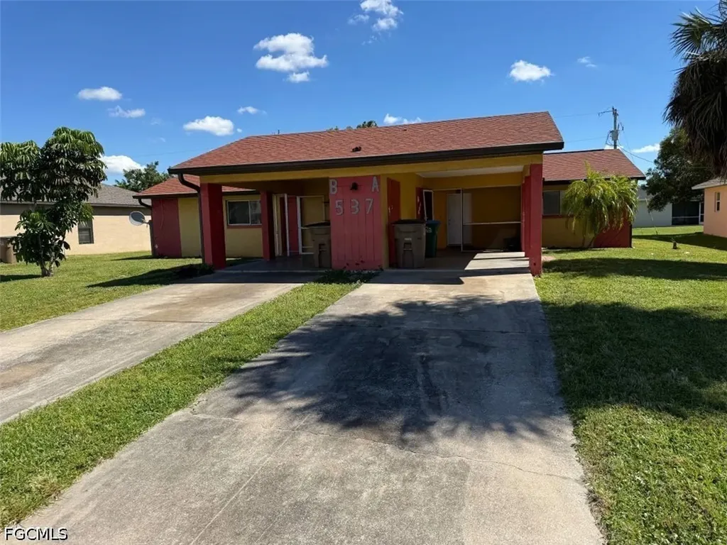 537 SE 6th Place Cape Coral FL 33990