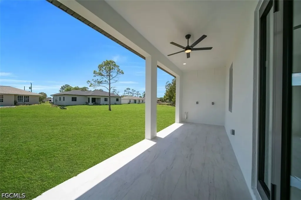 3901 3rd Street SW Lehigh Acres FL 33976