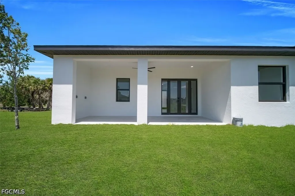 3901 3rd Street SW Lehigh Acres FL 33976