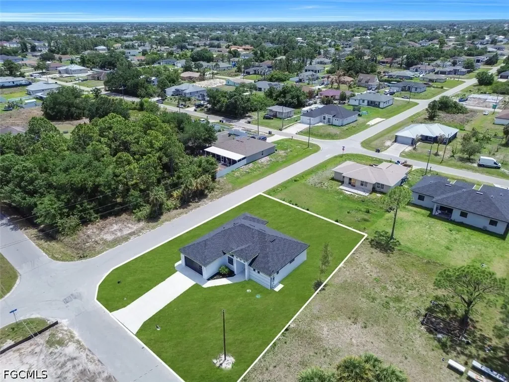 3901 3rd Street SW Lehigh Acres FL 33976