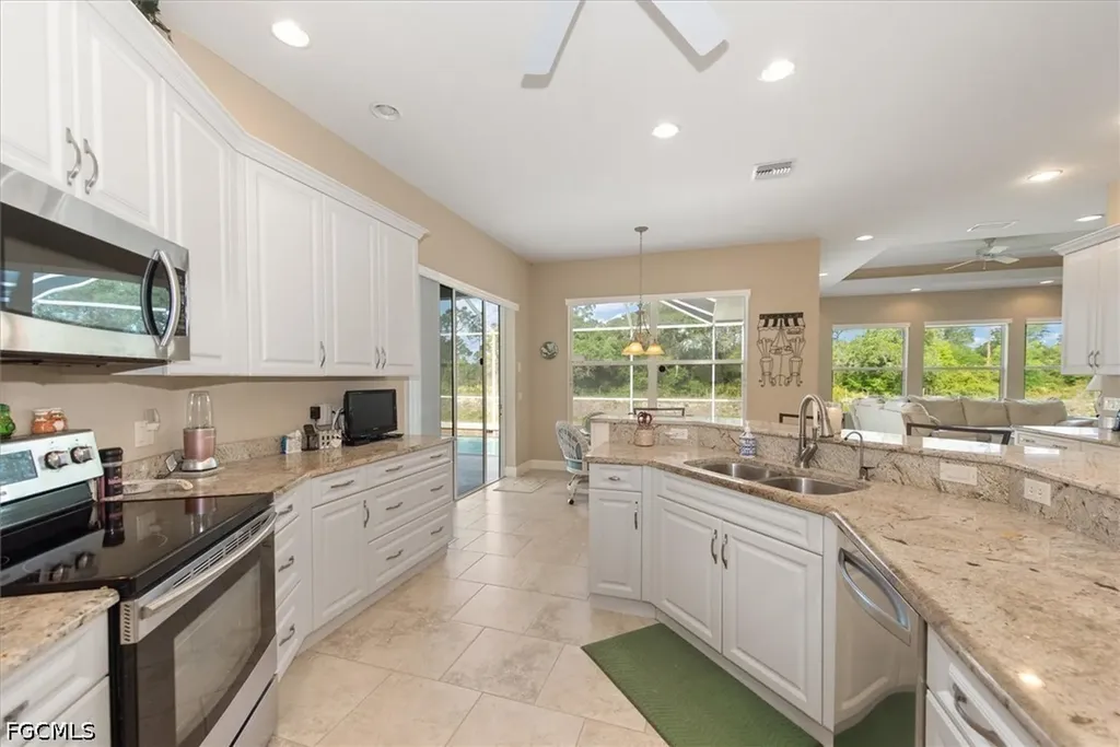 6330 Arbor Avenue Fort Myers FL 33905