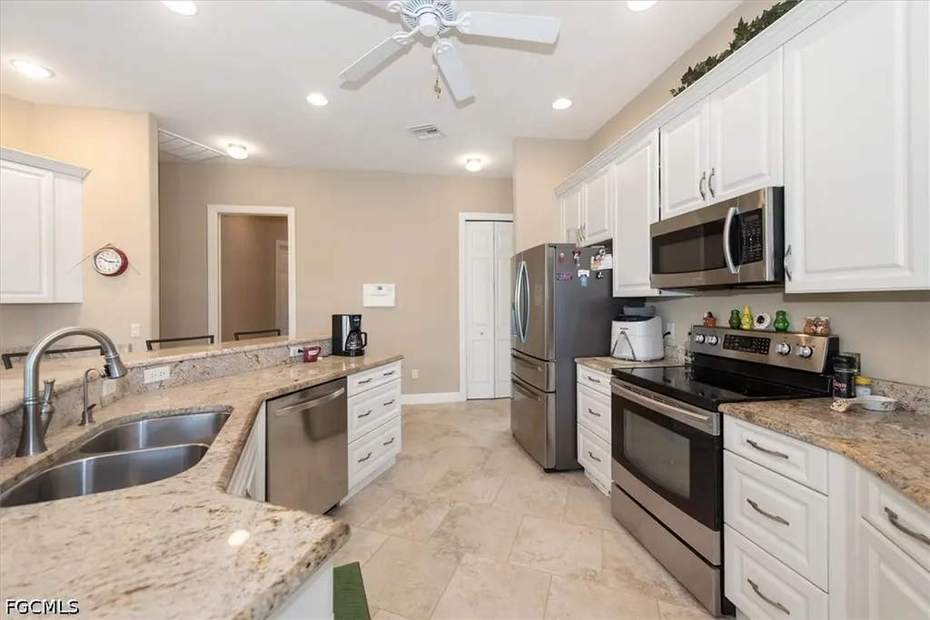 6330 Arbor Avenue Fort Myers FL 33905