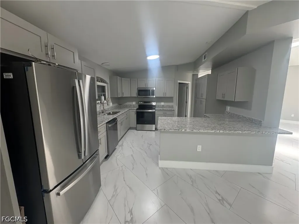 2400 Barcelona Avenue Fort Myers FL 33905