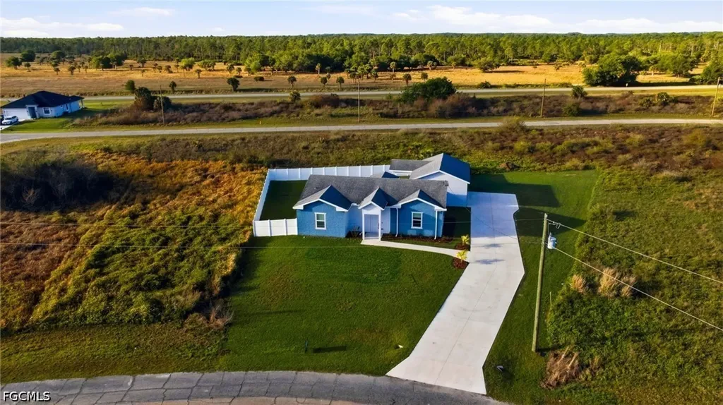 9022 Bamboo Circle Labelle FL 33935