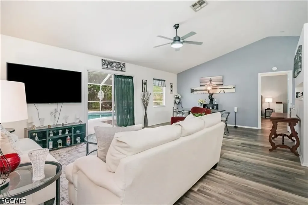 2133 SW 5th Avenue Cape Coral FL 33991