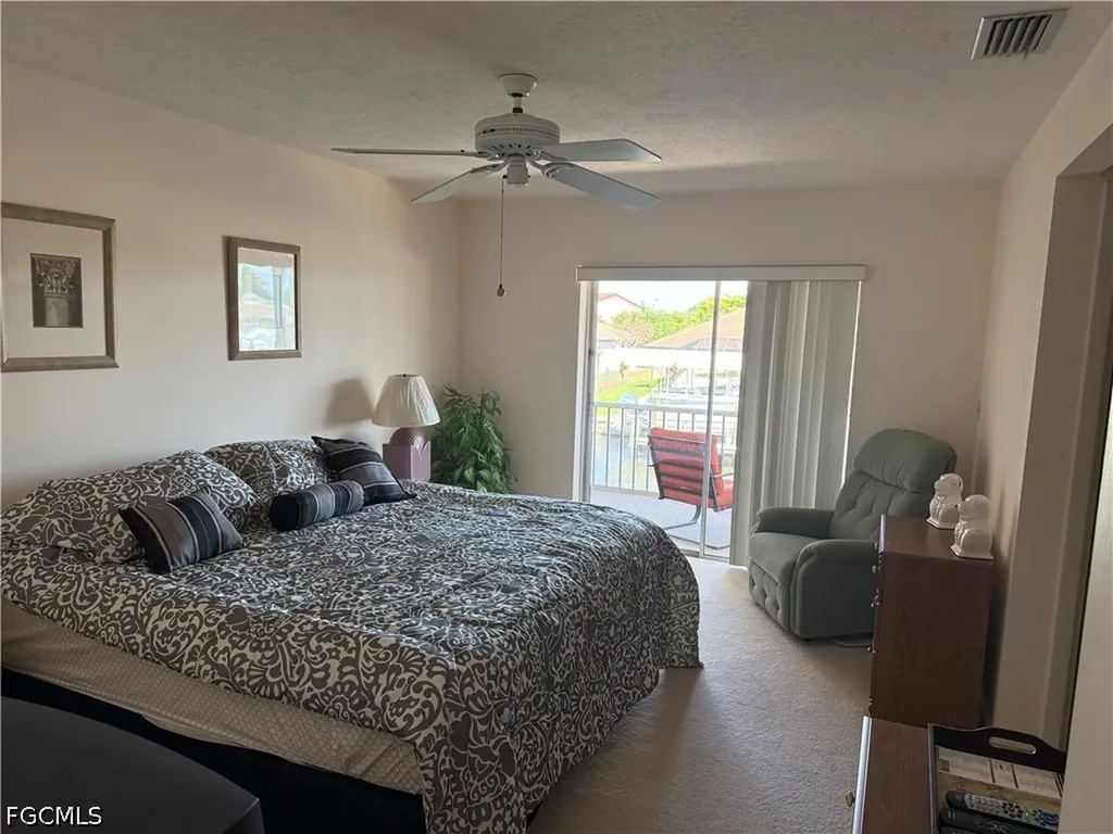 4539 SE 6th Place Cape Coral FL 33904