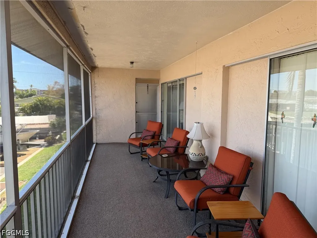 4539 SE 6th Place Cape Coral FL 33904