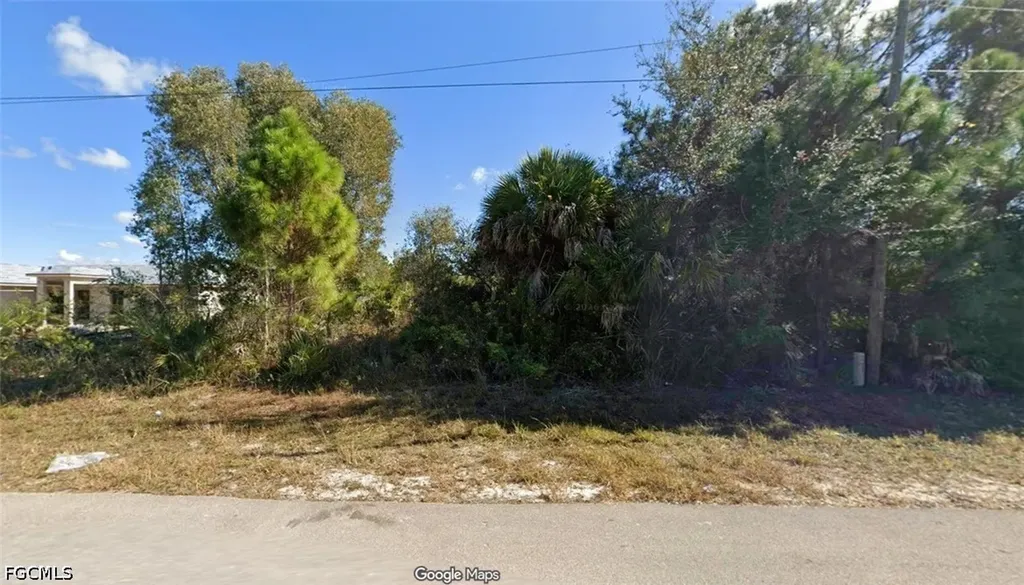6016 Paula Avenue N Lehigh Acres FL 33971