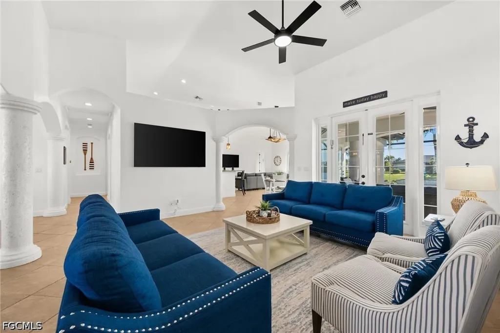 3041 SW 11th Place Cape Coral FL 33914