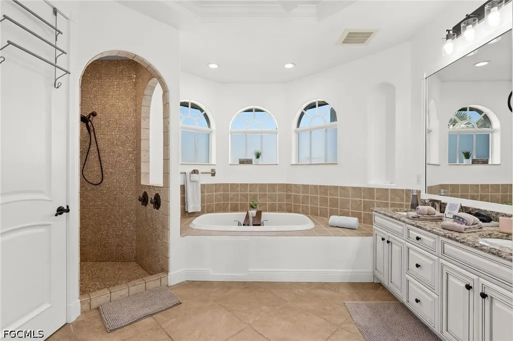 3041 SW 11th Place Cape Coral FL 33914