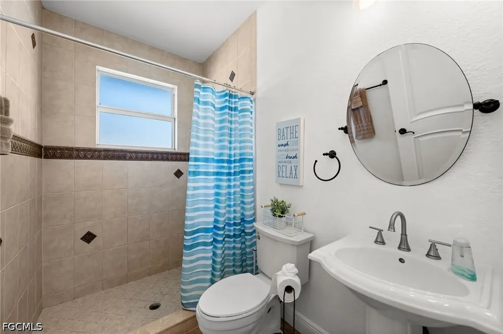 3041 SW 11th Place Cape Coral FL 33914