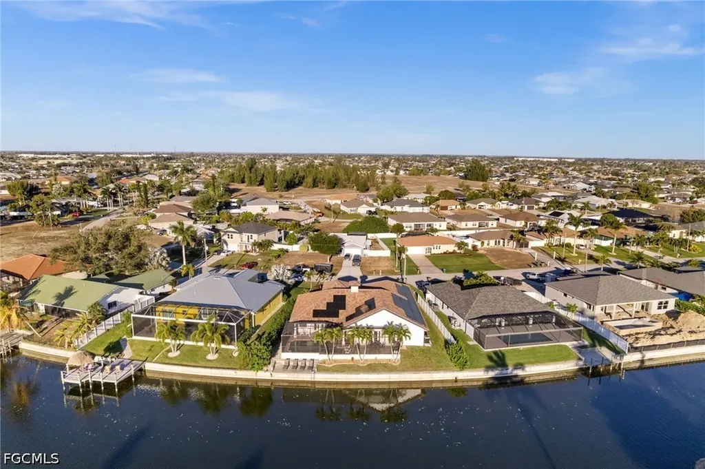 3041 SW 11th Place Cape Coral FL 33914