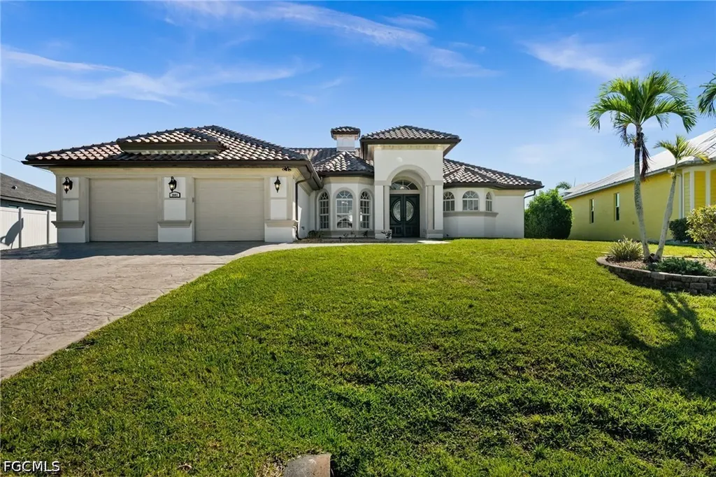 3041 SW 11th Place Cape Coral FL 33914