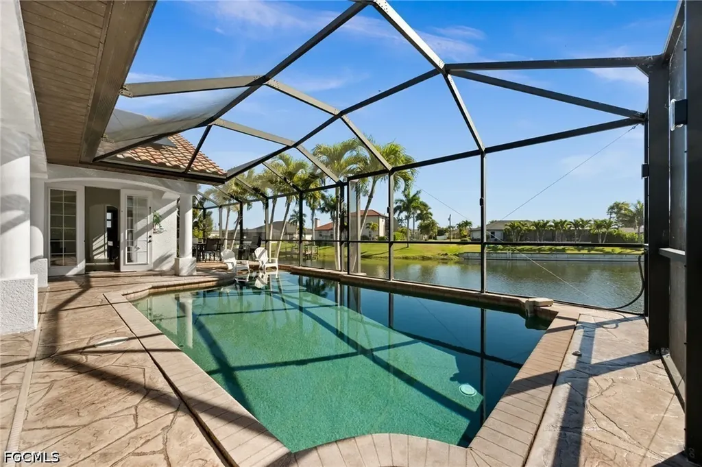 3041 SW 11th Place Cape Coral FL 33914