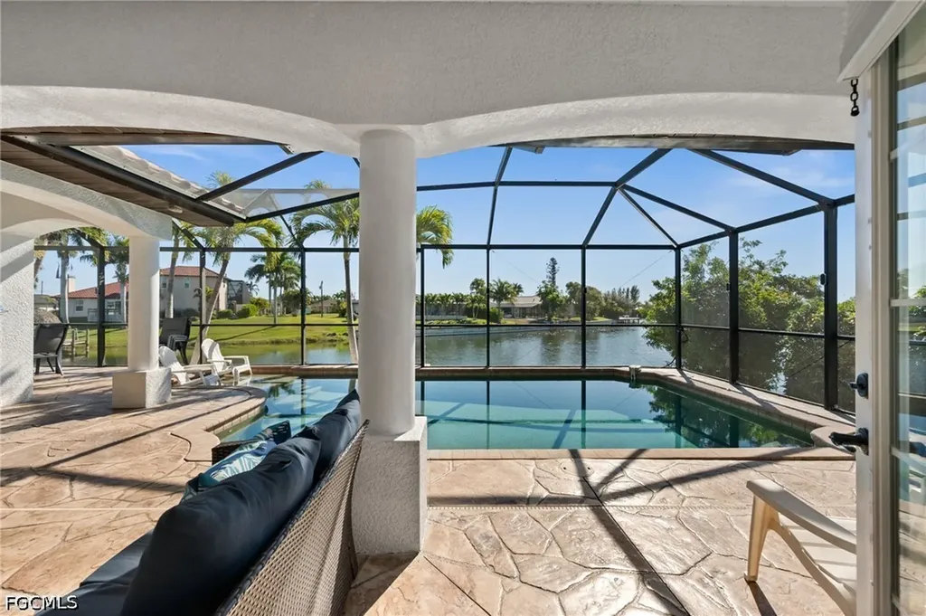 3041 SW 11th Place Cape Coral FL 33914
