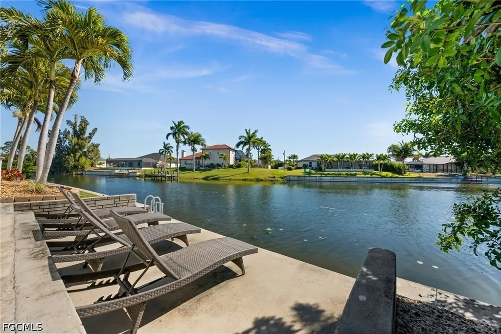 3041 SW 11th Place Cape Coral FL 33914