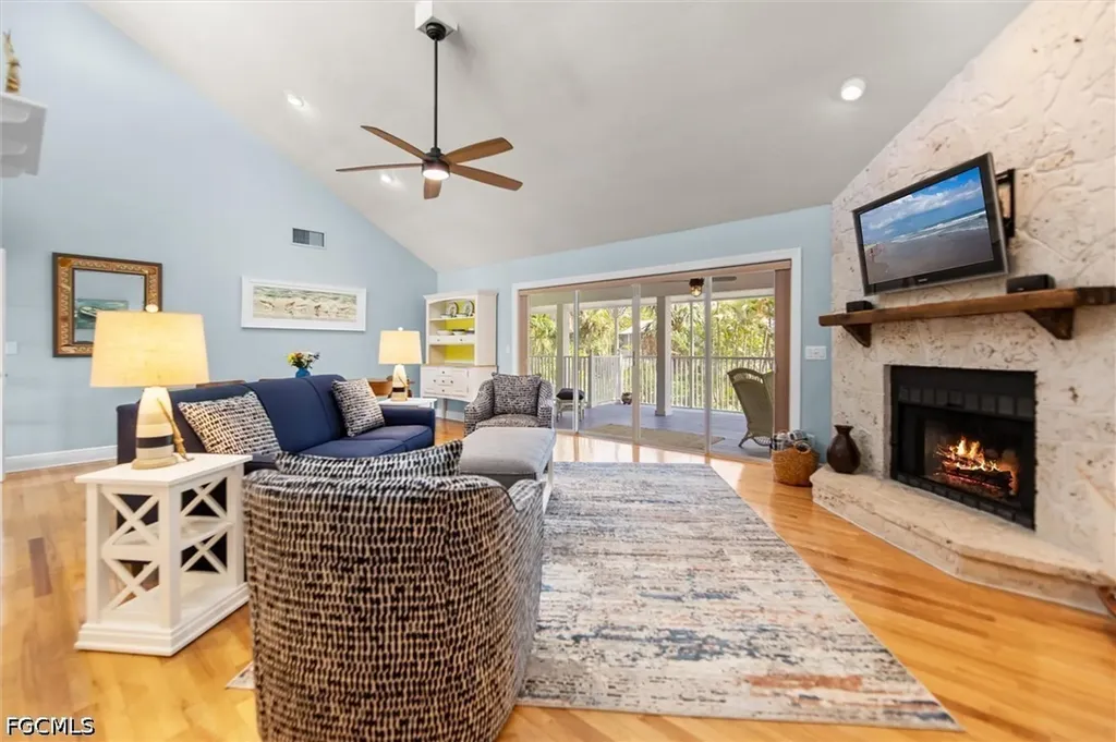 5304 Ladyfinger Lake Road Sanibel FL 33957