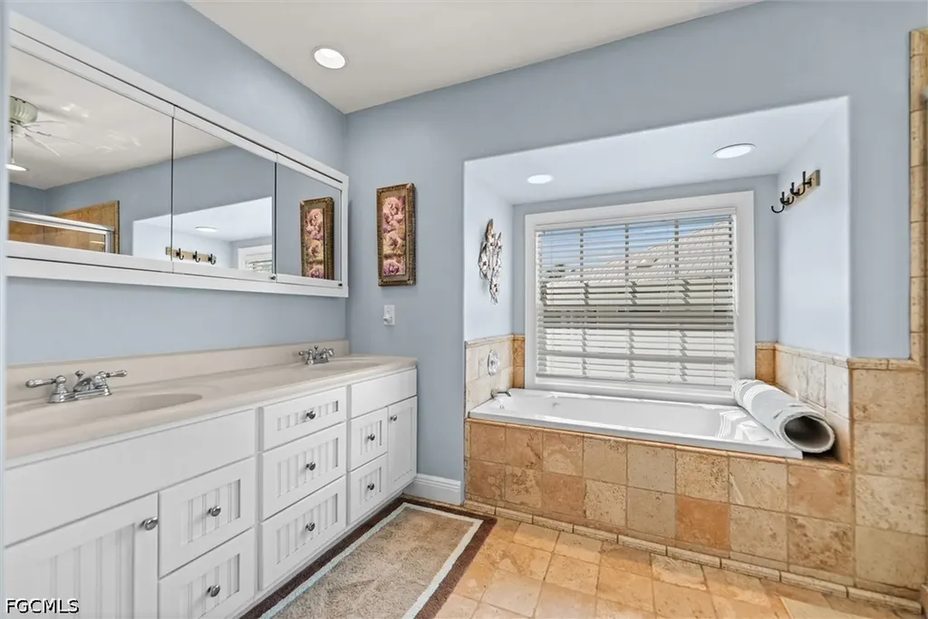 5304 Ladyfinger Lake Road Sanibel FL 33957