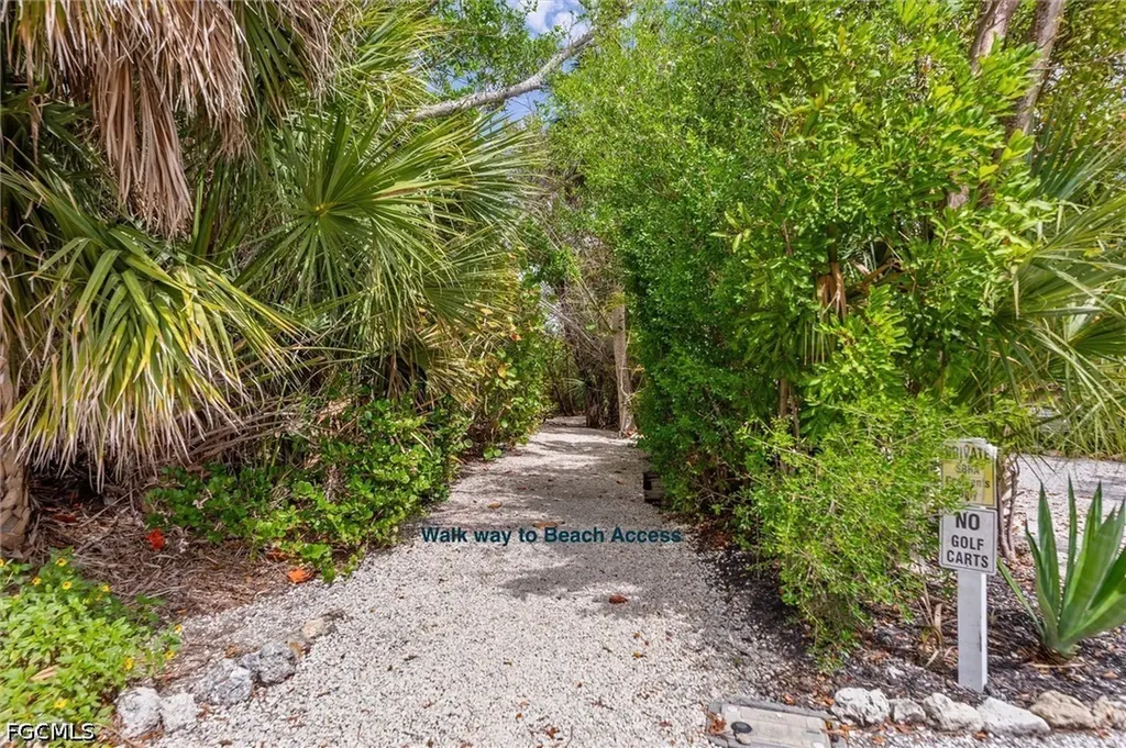 5304 Ladyfinger Lake Road Sanibel FL 33957